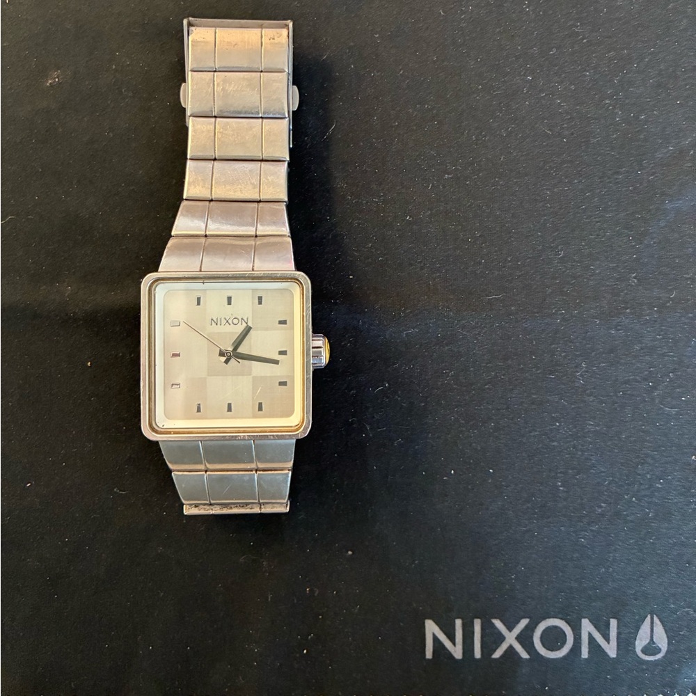 Nixon Silver The Quatro “Full Throttle” Men’s Wristwatch